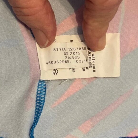 UNDER ARMOUR HeatGear Performance Tee Youth XL 80's Abstract Style 1237859 Multi - Picture 10 of 12